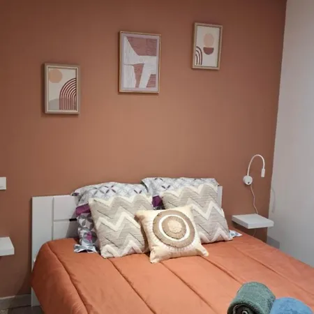 Maisonnette Le Verger, D'orient, Nigloland. Vakantiehuis *